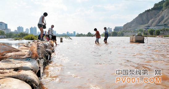 兰州 抢险 挖掘机 抽水泵