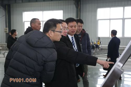 ����˹���ٰ�ˮ���߶���̳