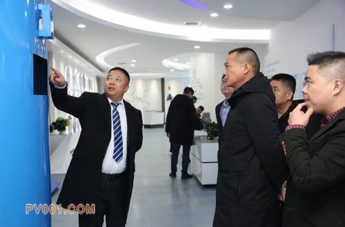 ����˹���ٰ�ˮ���߶���̳