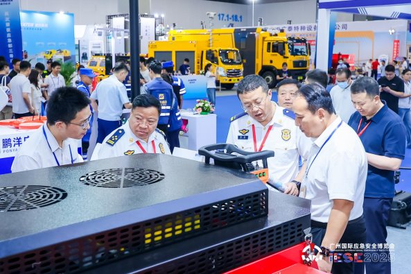 YRM_1082-opq3732950780