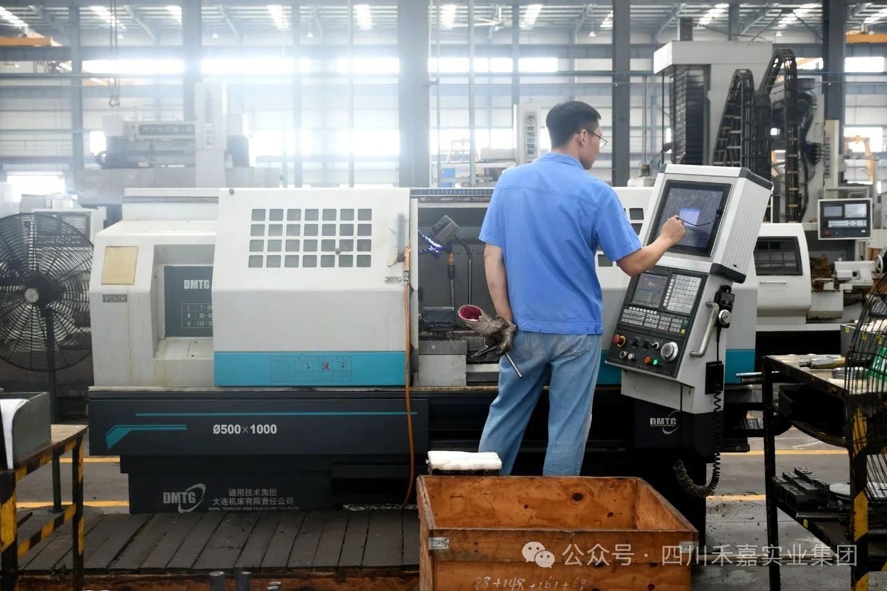 ���ظ�λ��һ��Ա��