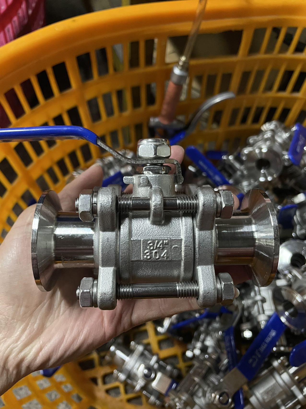 供应浙江彼列阀门三片式快装球阀Q81F-16P