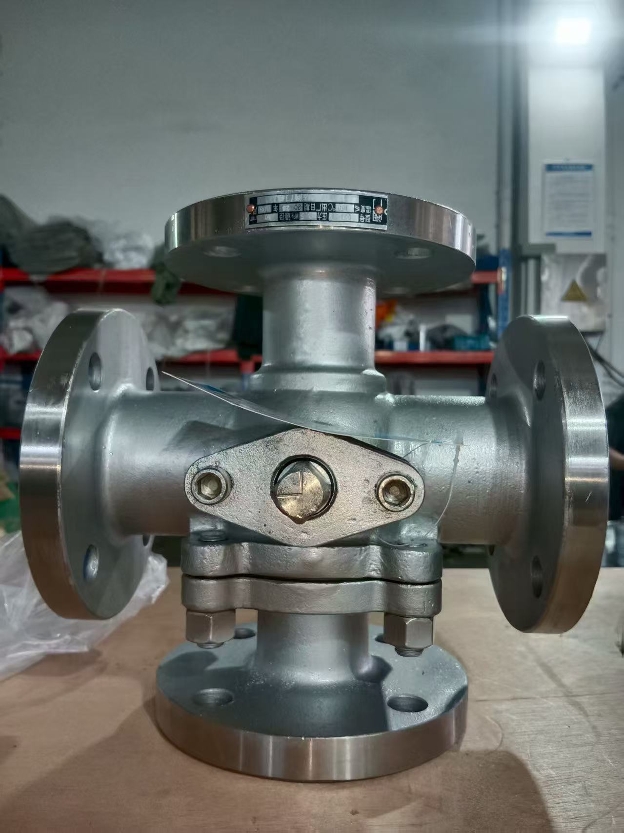 供应不锈钢四通球阀 Q46法兰球阀