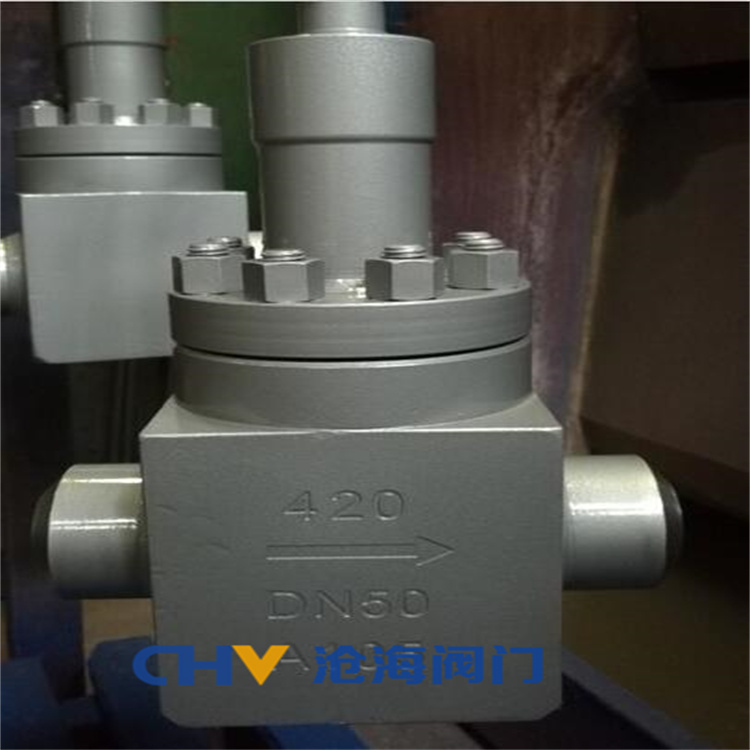 供应CHVJ沧海L67Y-250高压焊接角式节流阀