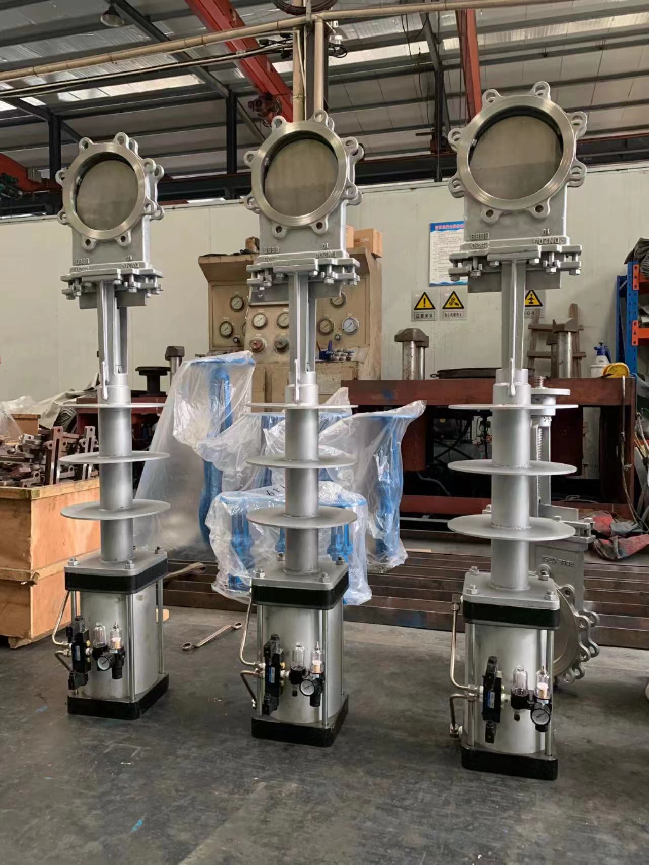 供应气动耐高温刀型闸阀